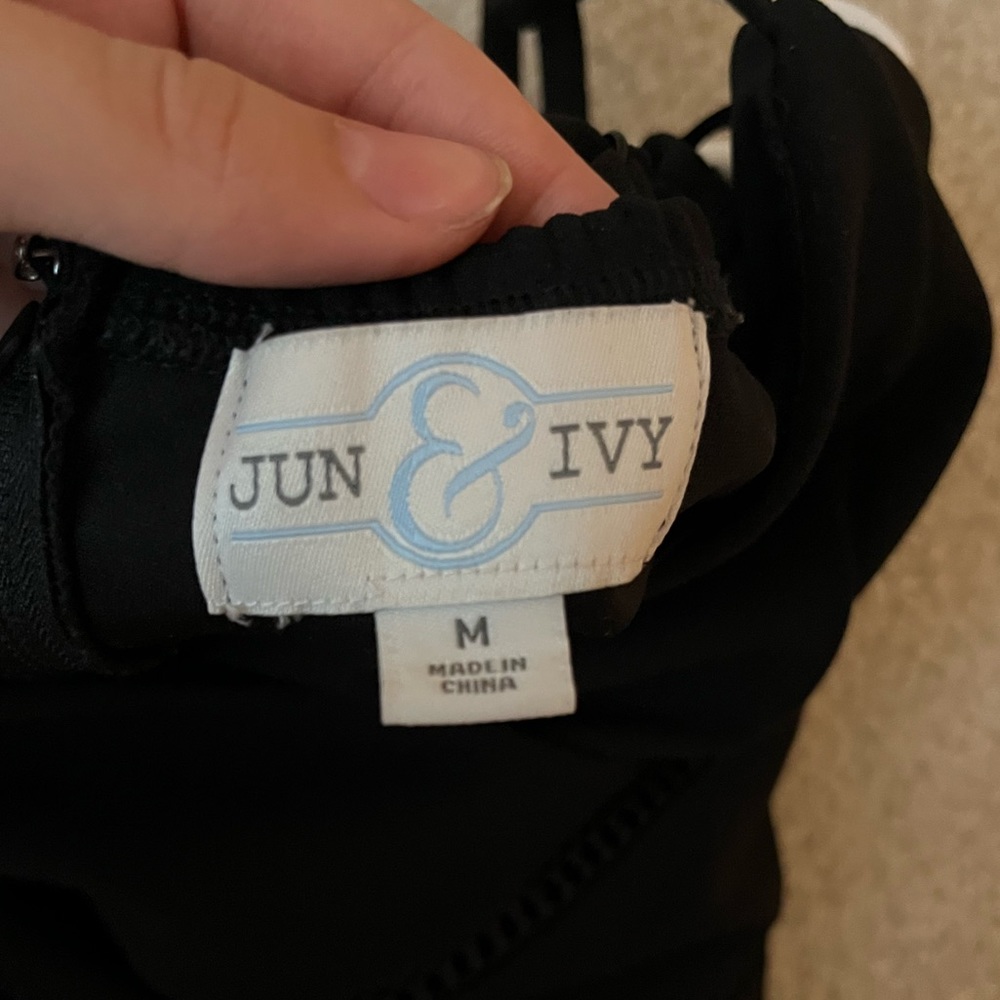 Macy’s Jun & Ivy Black Junior’s Mini Dress - Picture 4 of 4